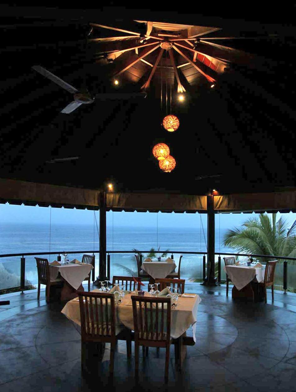Niraamaya Wellness Retreats, Surya Samudra, Kovalam Kültér fotó