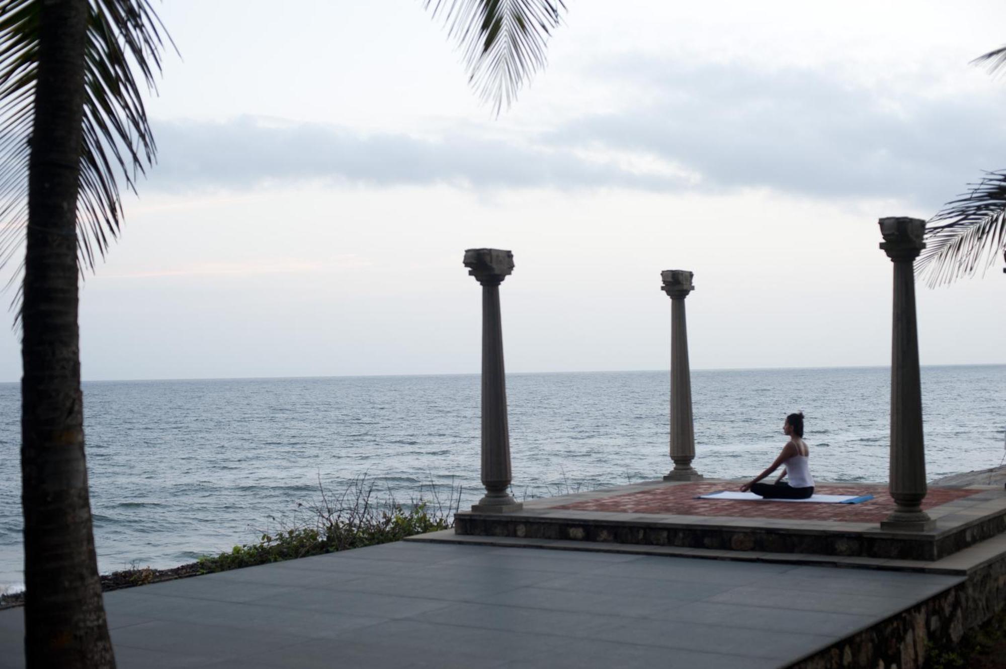 Niraamaya Wellness Retreats, Surya Samudra, Kovalam Kültér fotó