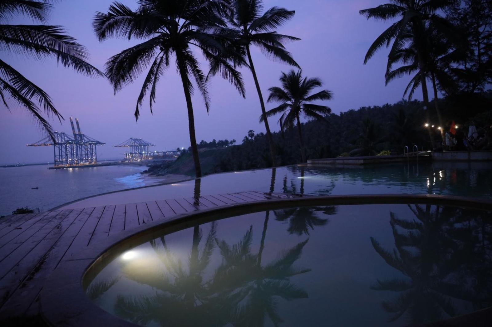 Niraamaya Wellness Retreats, Surya Samudra, Kovalam Kültér fotó
