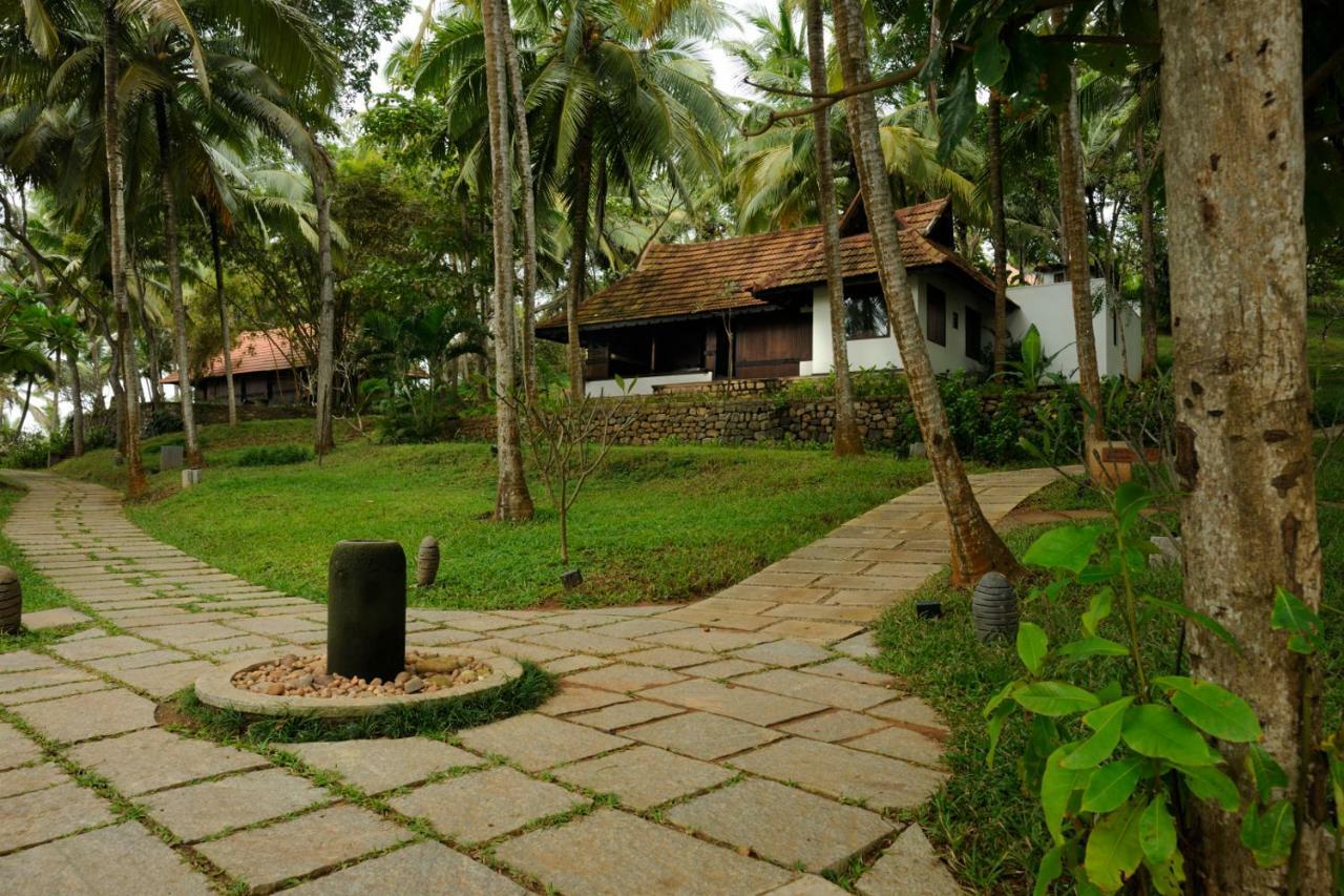 Niraamaya Wellness Retreats, Surya Samudra, Kovalam Kültér fotó